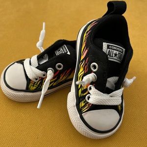 Converse All Stars flames low top baby size 3